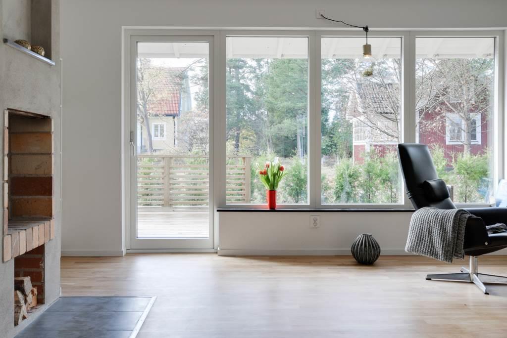 Nybyggd och mycket påkostad villa i önskeläge!