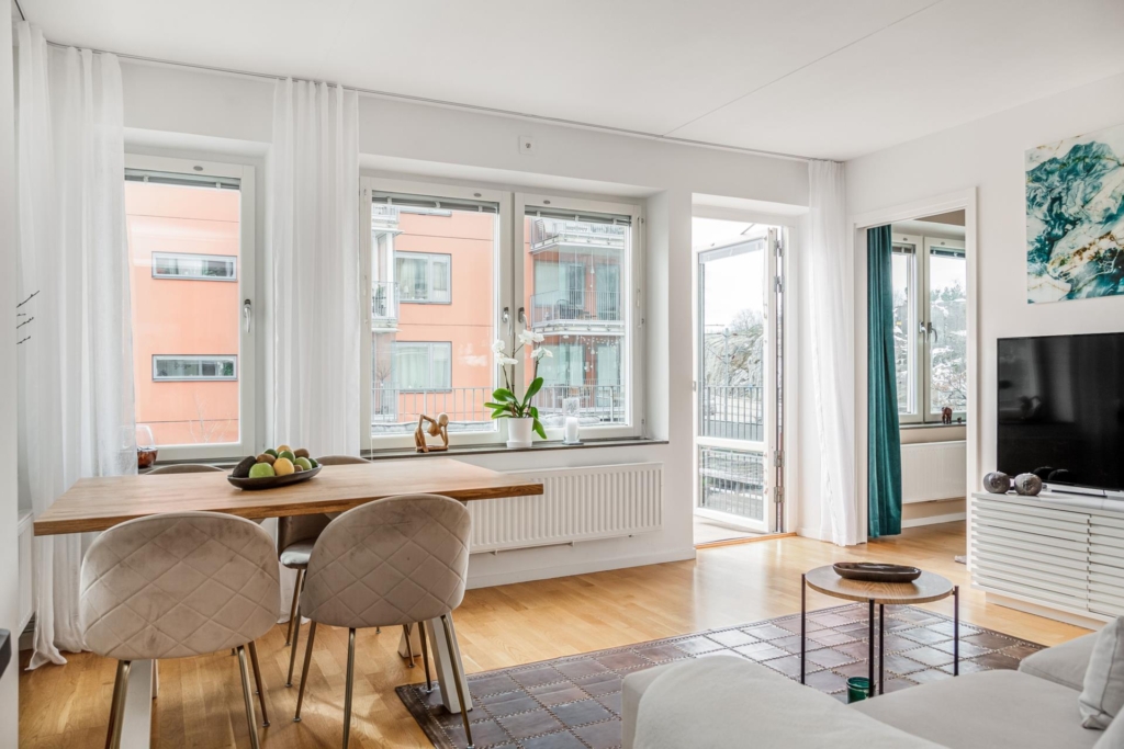 Frontläge mot vattnet och stor balkong i söderläge