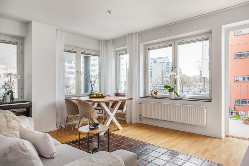 Frontläge mot vattnet och stor balkong i söderläge