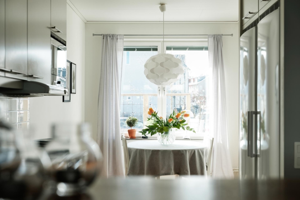 Stor härlig familjebostad 5 rum och 2 altaner.