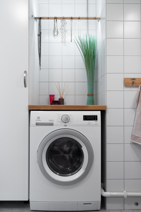 Stor, ljus 2:a med stor balkong