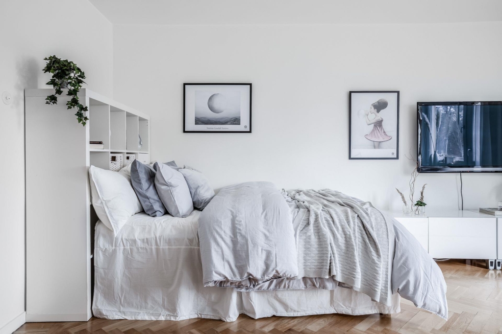 1:a möjlig 2:a med balkong, låg avgift och toppenläge!