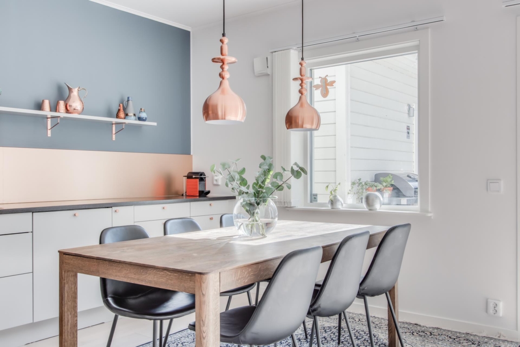 Nybyggt hus 2018 med 6 rum och stor altan.