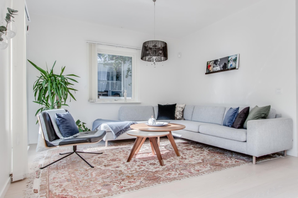 Nybyggt hus 2018 med 6 rum och stor altan.