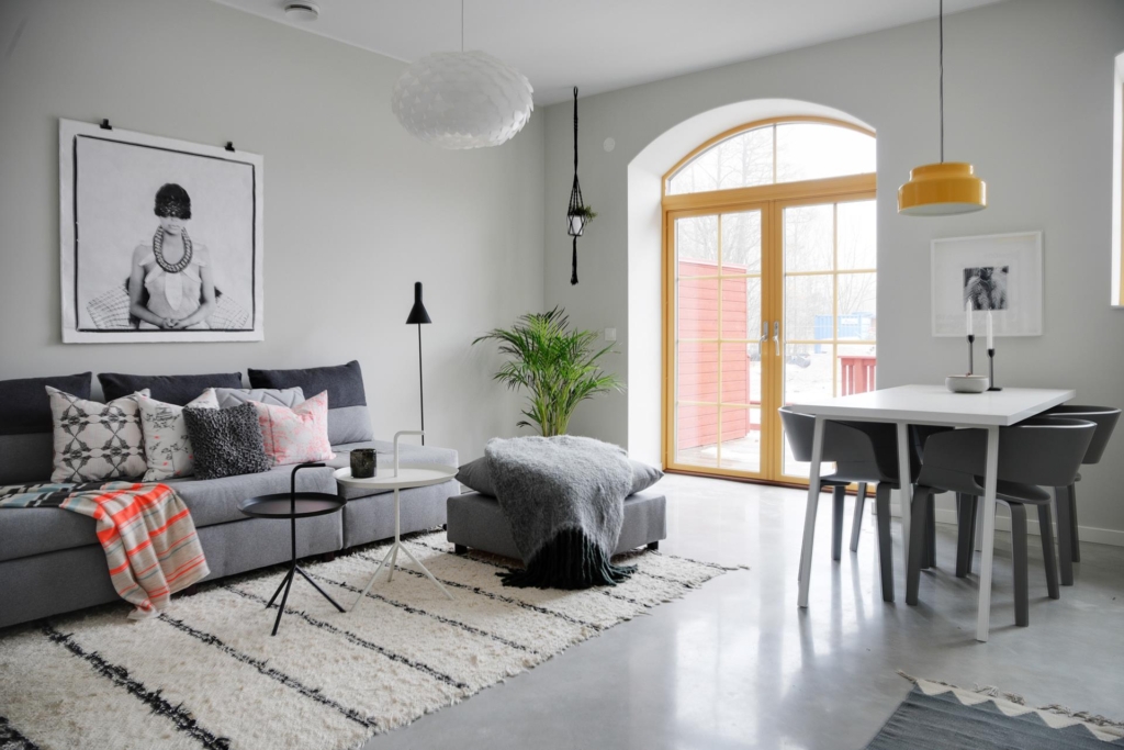 Magnifikt Brf radhus i 1700-talsmiljö!