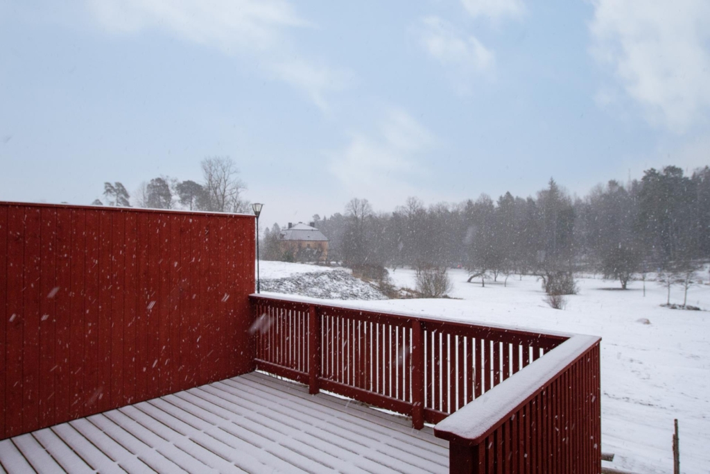 Nybyggd 3:a, möjlig 4:a, med härlig takhöjd och fantastiskt läge nära natur!
