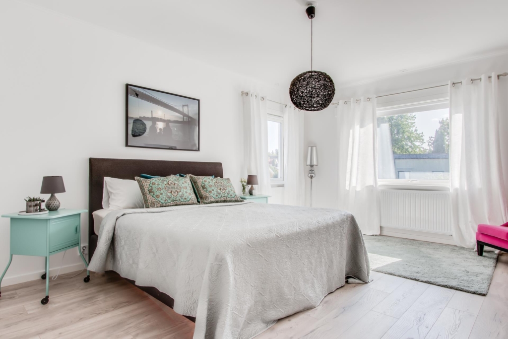 Nybyggt hus 2018 med 6 rum och stor altan.