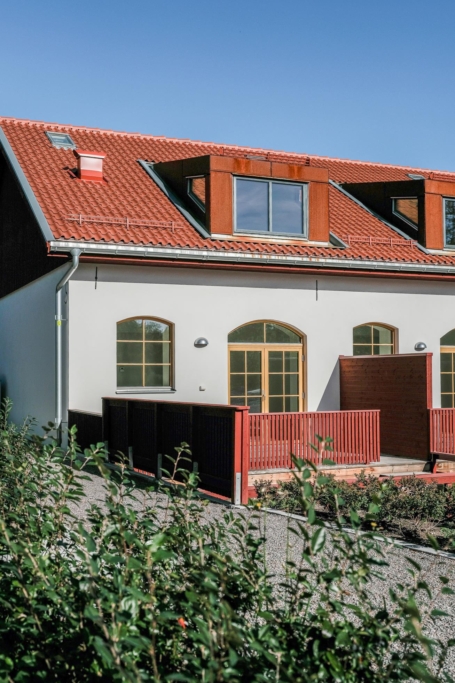 Magnifikt Brf radhus i 1700-talsmiljö!