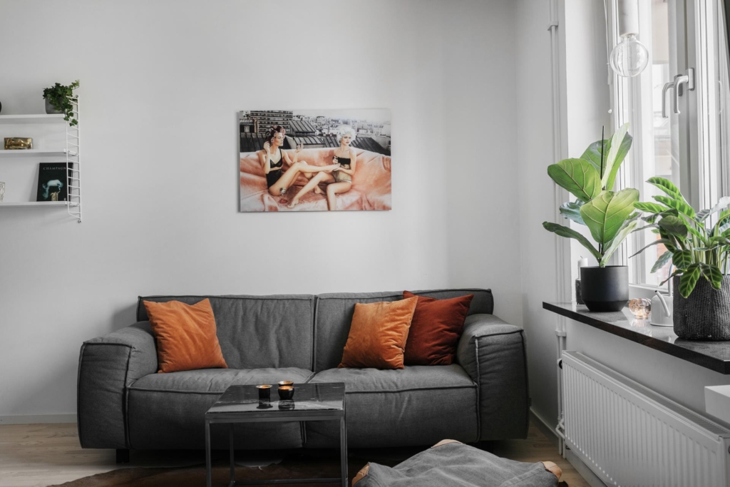 Välplanerad 2:a med balkong och naturnära läge.