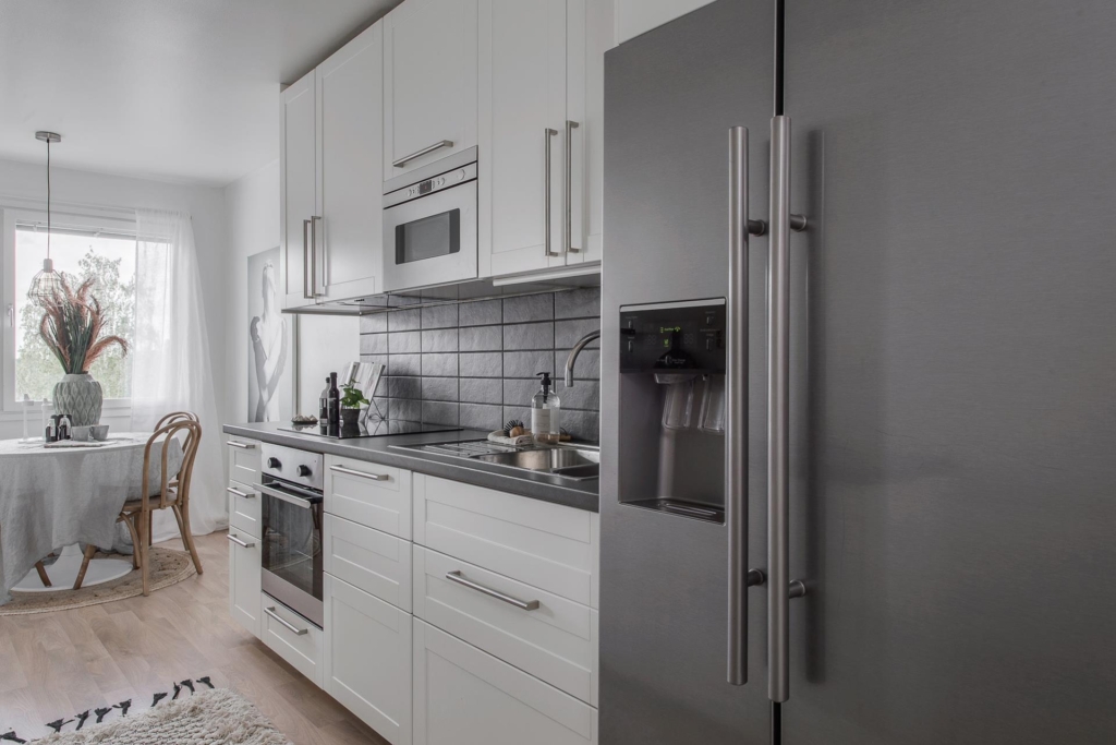 3:a i bra skick, med fin utsikt i trevliga Helenelund.