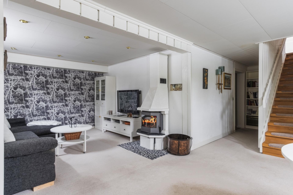 Välkommen till en perfekt familjevilla med pool!