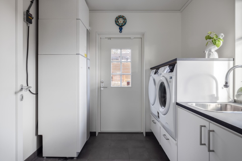 Välkommen till detta fina Götenehus i trevliga Törnskogen !