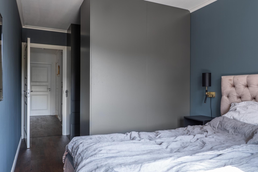 Topprenoverad 3:a med radhuskänsla i naturskönt område.