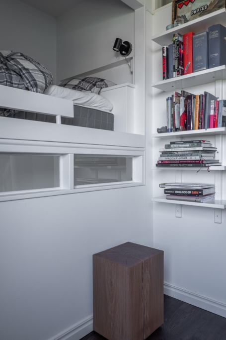 Topprenoverad 3:a med radhuskänsla i naturskönt område.