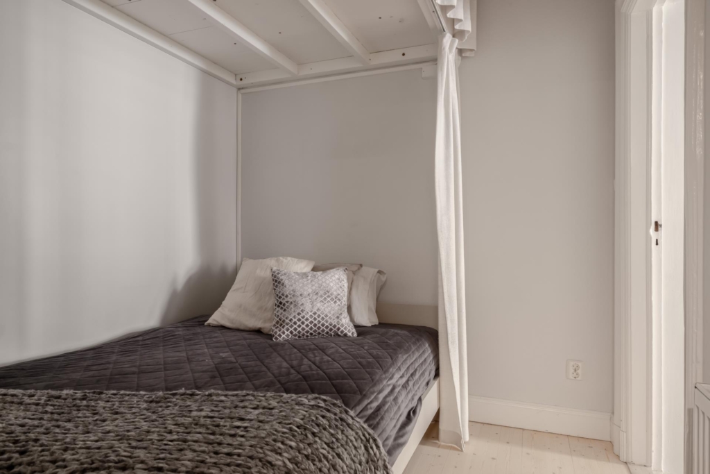 Stenkast från Stureplan. Skuldfri förening och 0 kr i avgift!