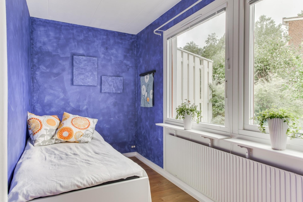 Nätt, mysigt radhus med 3-4 rum och 2 uteplatser!