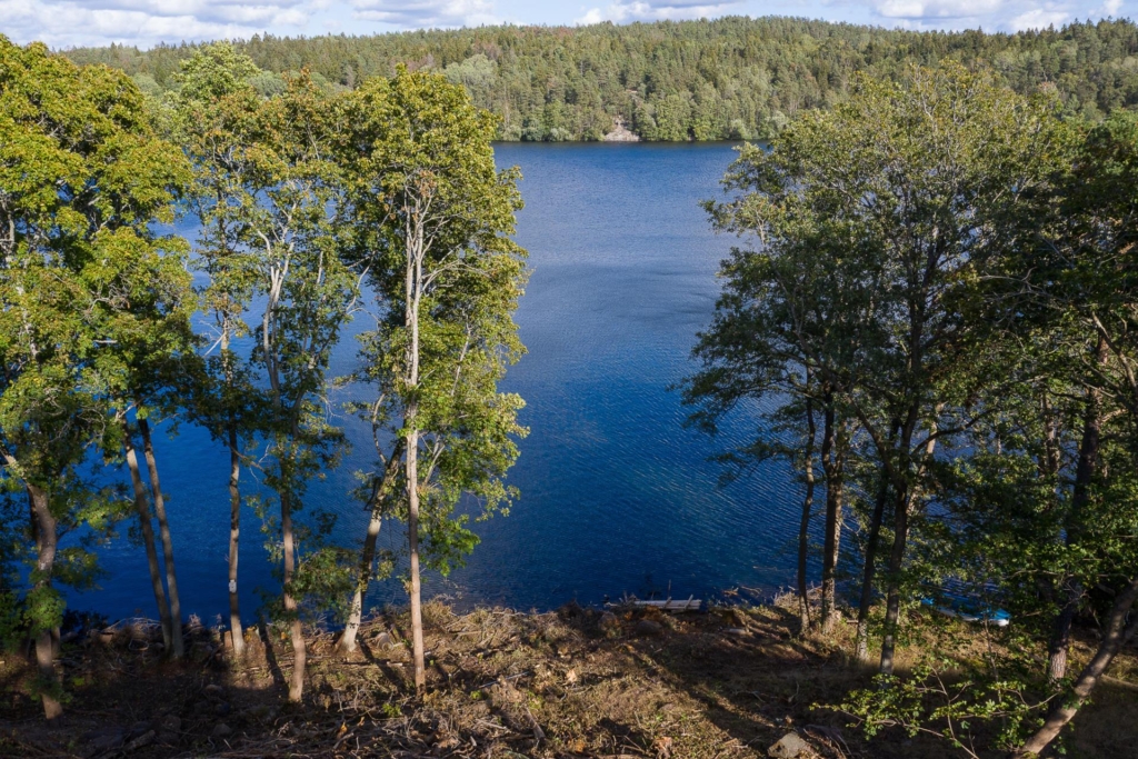 Unik sjötomt på Brunkebergsåsen med absolut toppläge!