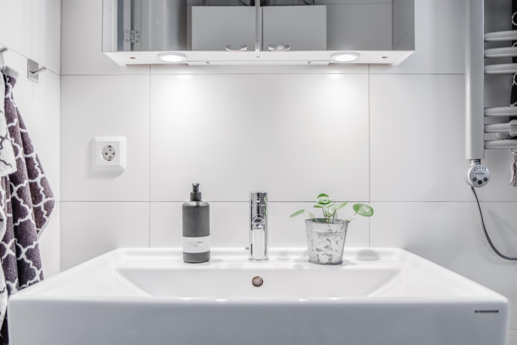 Välplanerad, rymlig 3:a, möjlig 4:a på 100 kvm  med två stora balkonger.