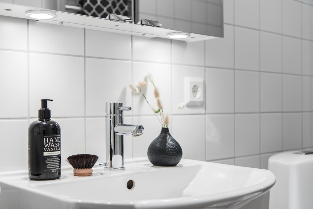 Välplanerad, rymlig 3:a, möjlig 4:a på 100 kvm  med två stora balkonger.