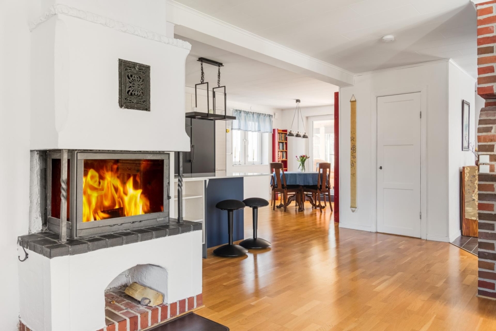 Underbar villa med dubbelgarage belägen på en fantastisk tomt