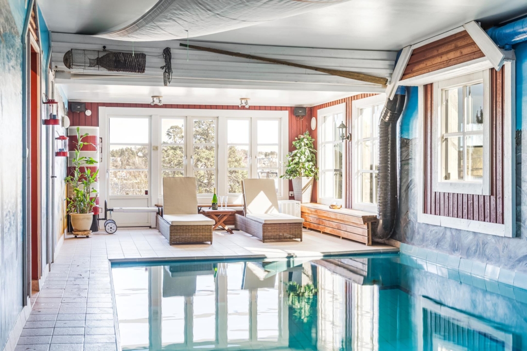Exklusiv villa med bedårande sjöutsikt på bästa läge i Edsviken !