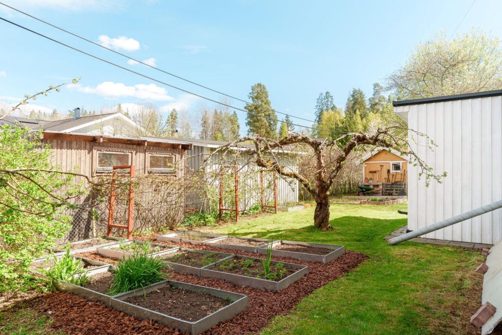 Underbar villa med dubbelgarage belägen på en fantastisk tomt