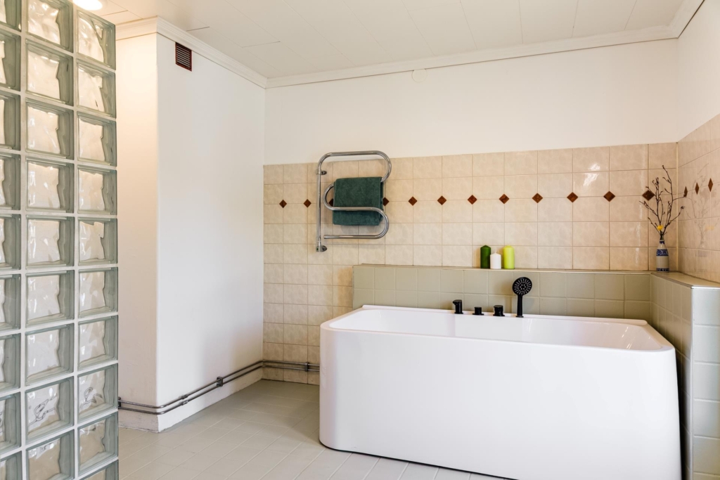 Underbar villa med dubbelgarage belägen på en fantastisk tomt