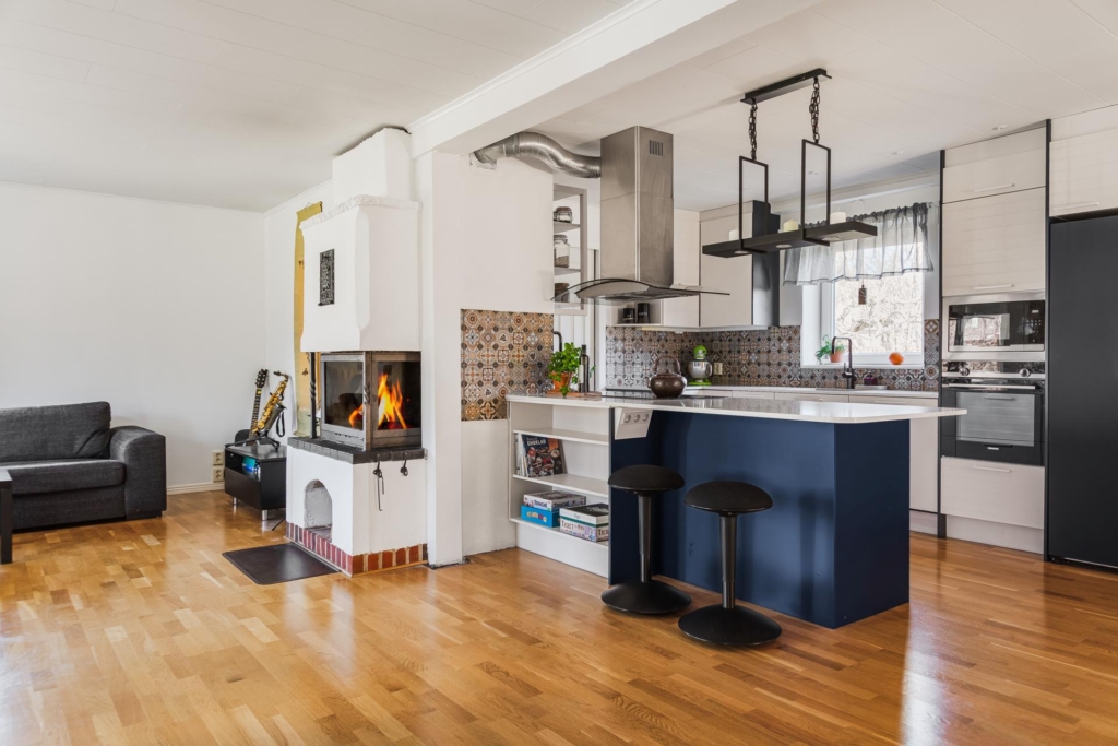 Underbar villa med dubbelgarage belägen på en fantastisk tomt