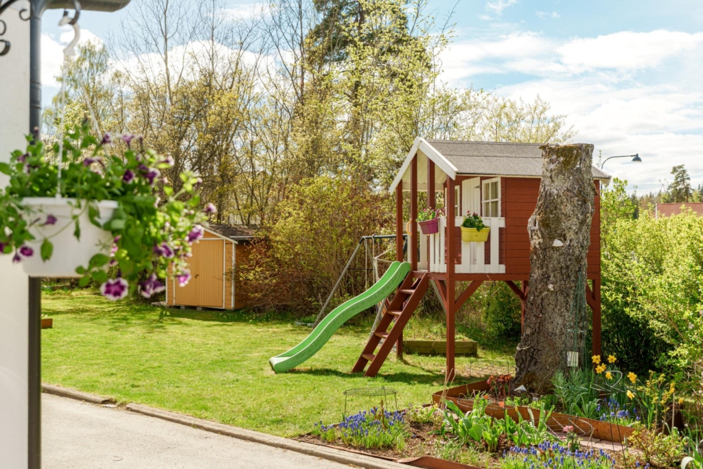 Underbar villa med dubbelgarage belägen på en fantastisk tomt