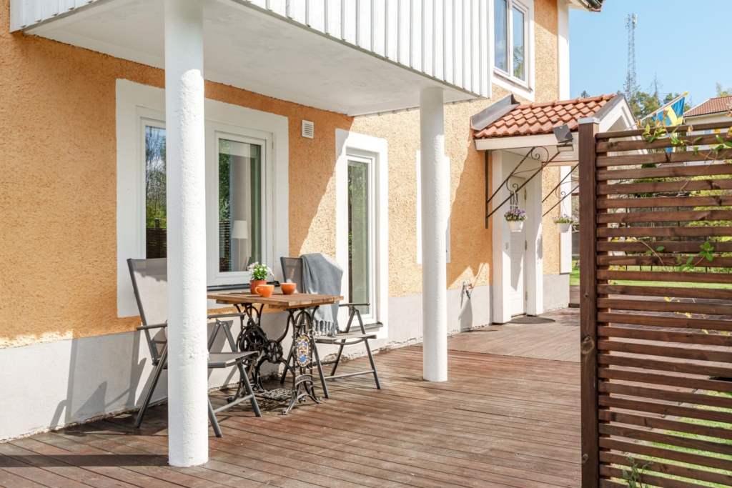 Underbar villa med dubbelgarage belägen på en fantastisk tomt