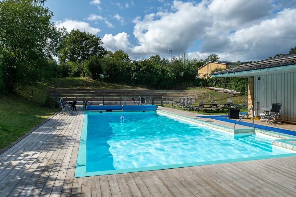 Marklägenhet med uteplats i lugnt barnvänligt område!