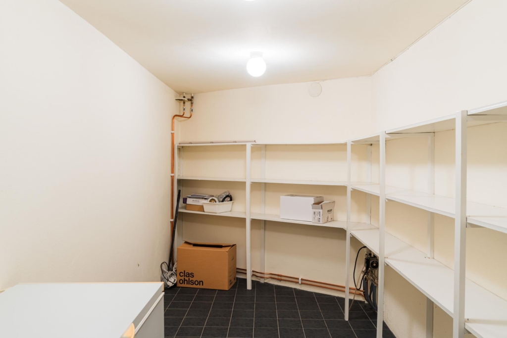 Intill Duvnäsvikens glittrande vatten