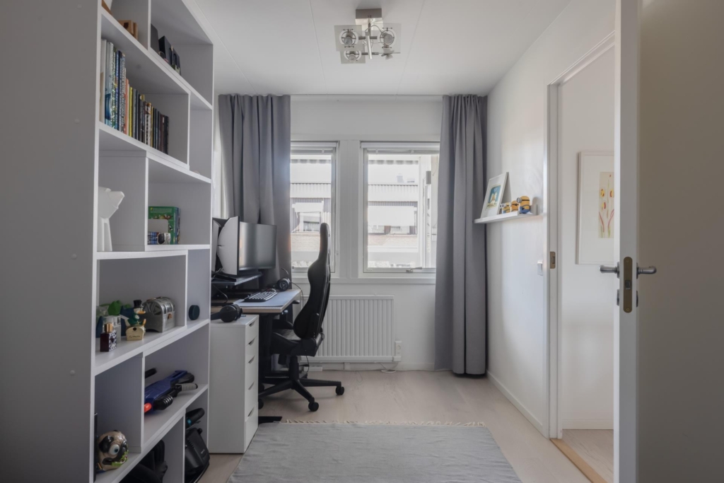 Unik chans – radhus i Saltsjöqvarn! Omedelbar närhet till Saltsjön och stan.