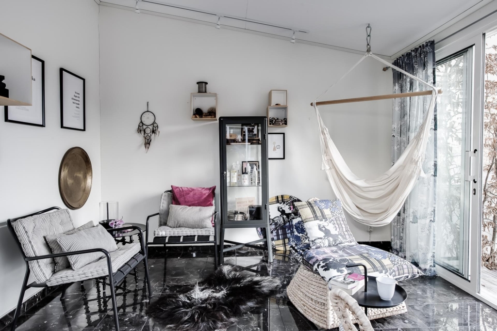 Läckert ”tornhus” med vinterbonat uterum!