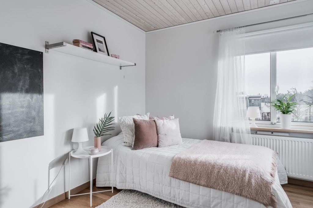 Läckert ”tornhus” med vinterbonat uterum!