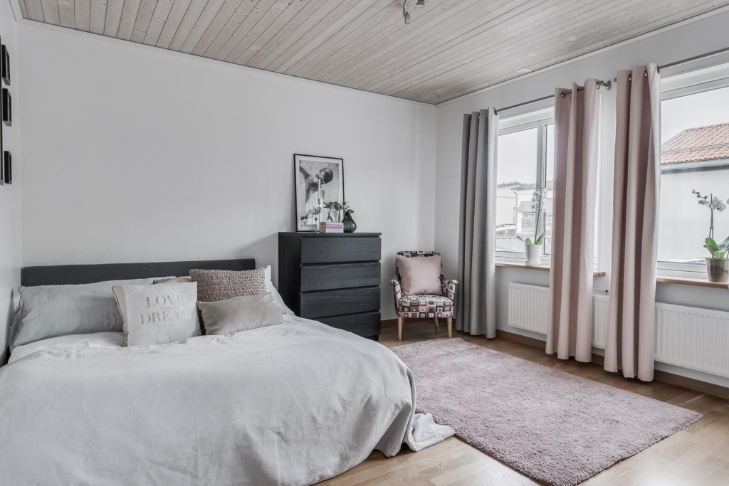 Läckert ”tornhus” med vinterbonat uterum!