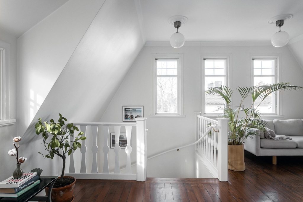 Enastående 20-talspärla med 9 rum och önskeläge!