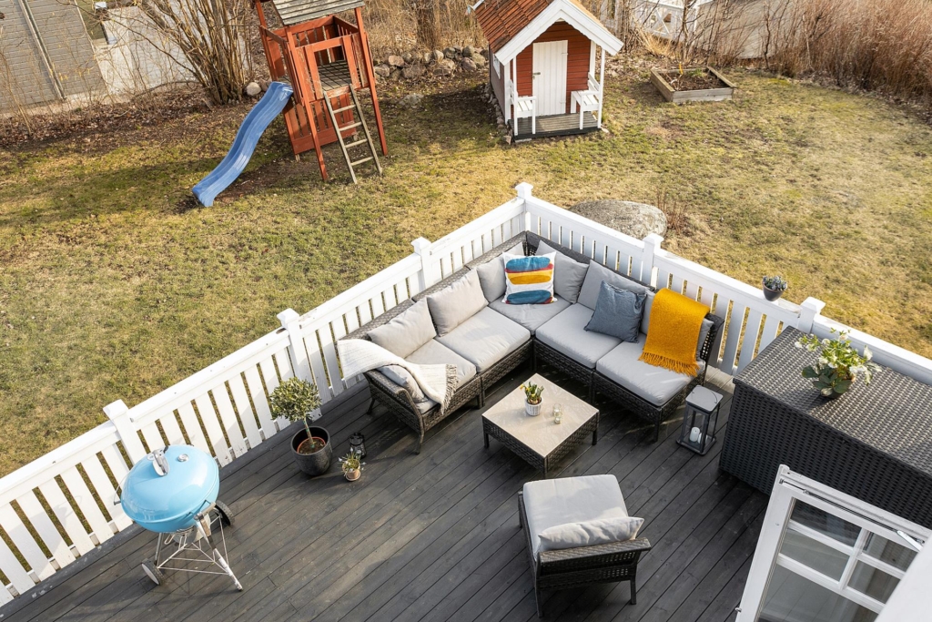 Enastående 20-talspärla med 9 rum och önskeläge!