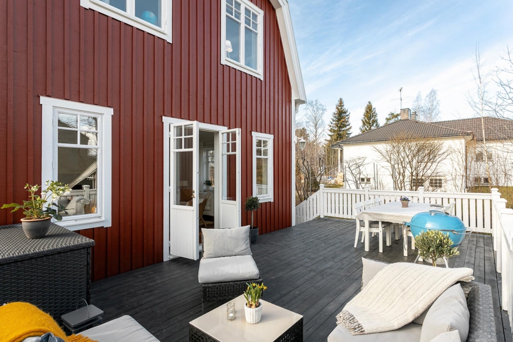 Enastående 20-talspärla med 9 rum och önskeläge!