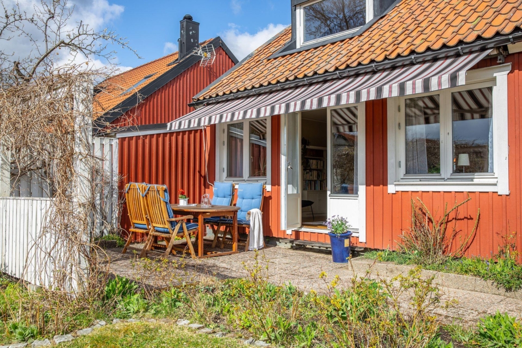 Trivsam villa med ett av områdets bästa lägen!!