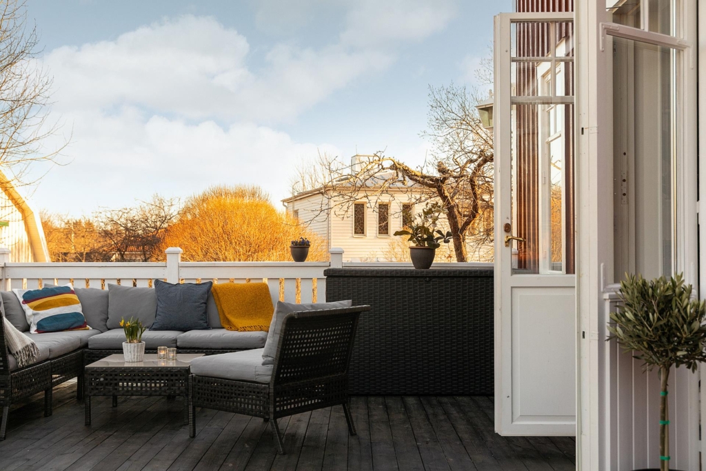 Enastående 20-talspärla med 9 rum och önskeläge!