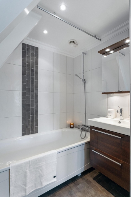 Enastående 20-talspärla med 9 rum och önskeläge!