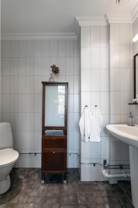 Enastående 20-talspärla med 9 rum och önskeläge!