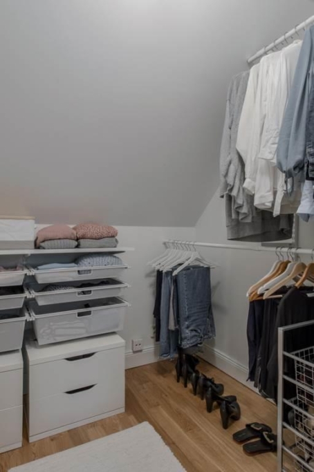 Rustik, välrenoverad villa 7 rum och enormt pooldäck!