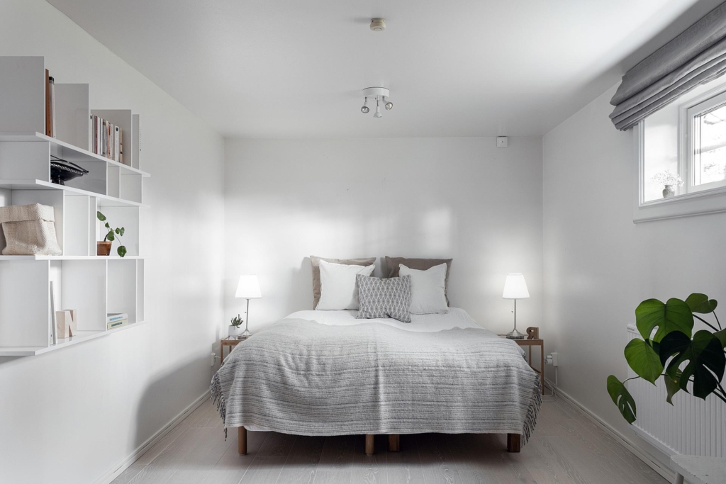 Enastående 20-talspärla med 9 rum och önskeläge!