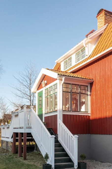 Enastående 20-talspärla med 9 rum och önskeläge!