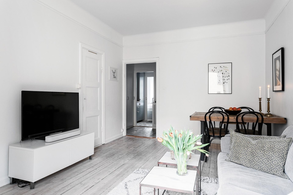 Solig balkong med rofyllt läge i underbara Vasastan