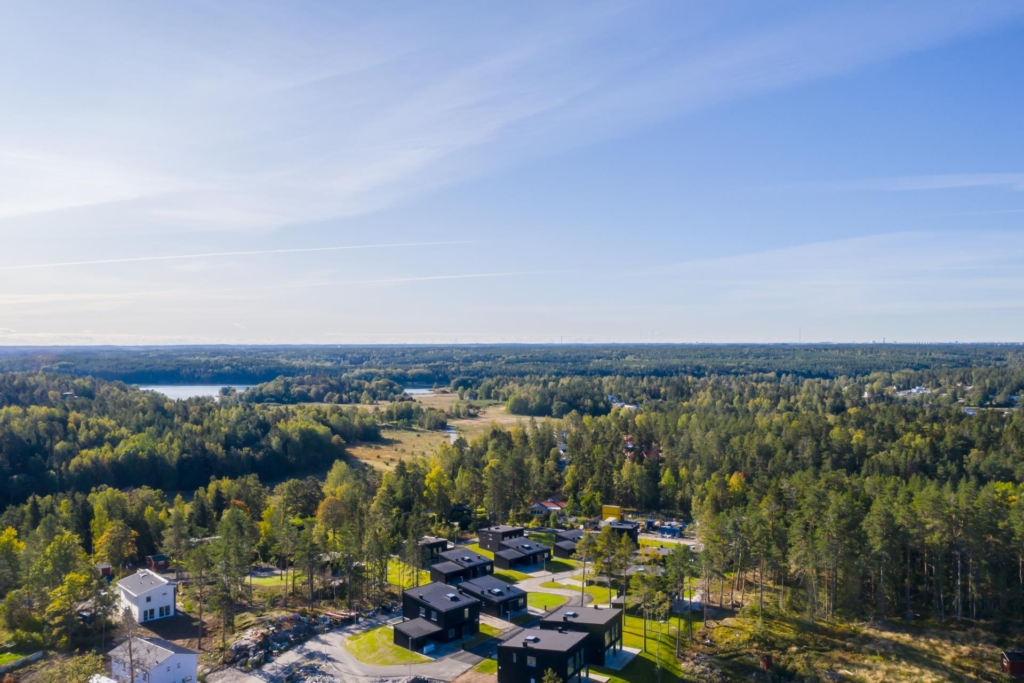 Nybyggd villa 6 rum med utsökt läge och påkostad interiör!