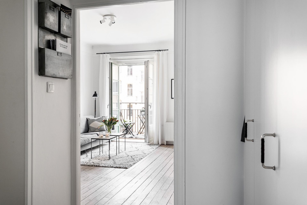 Solig balkong med rofyllt läge i underbara Vasastan