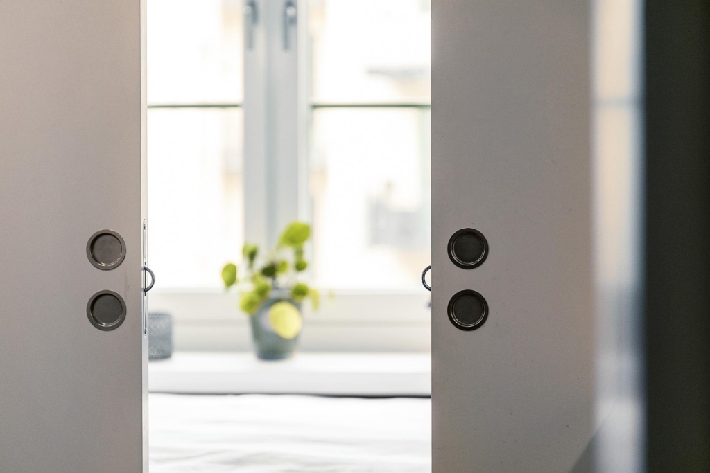 Solig balkong med rofyllt läge i underbara Vasastan